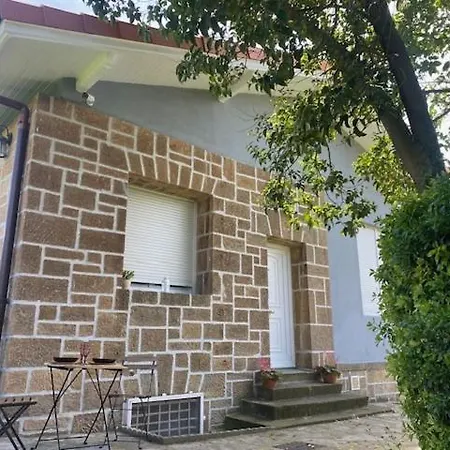 Apartment Nik En Casa Con Parking Y Jardin *