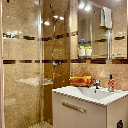 Bano Cocina Jardin Y Parking Appartement *