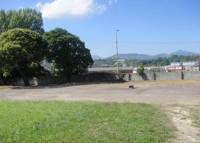 Nik En Casa Con Parking Y Jardin *