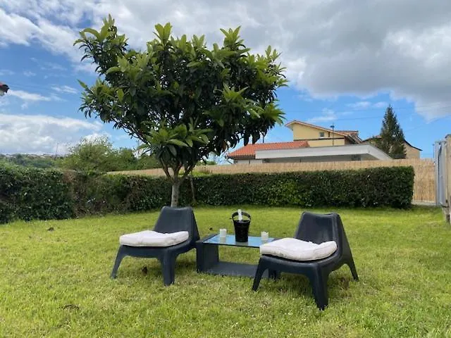 Nik En Casa Con Parking Y Jardin アパート *