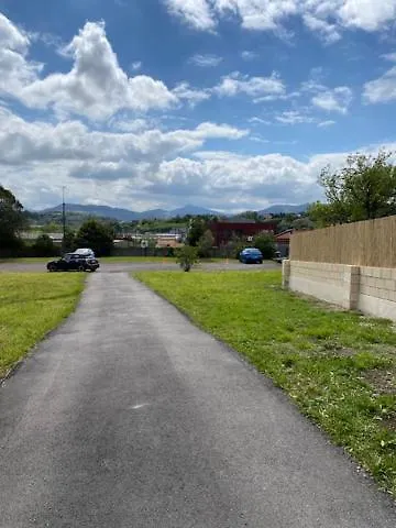 Apartament Nik En Casa Con Parking Y Jardin Erandio