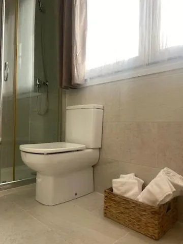 Apartament Nik En Casa Con Parking Y Jardin